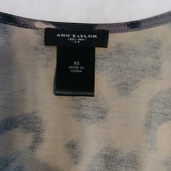 Ann Taylor top - Picture 4 of 5